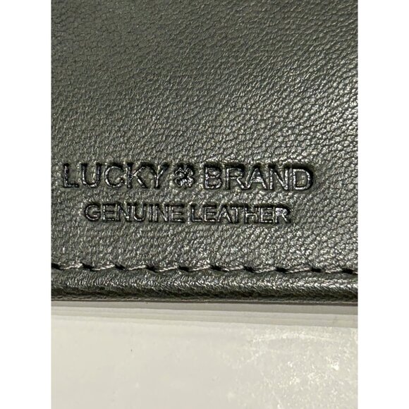 Lucky Brand Wristlet w/ Credit Card Holder Insert  7 1/4 x 4 3/4 inches PREOWNED - Picture 9 of 16